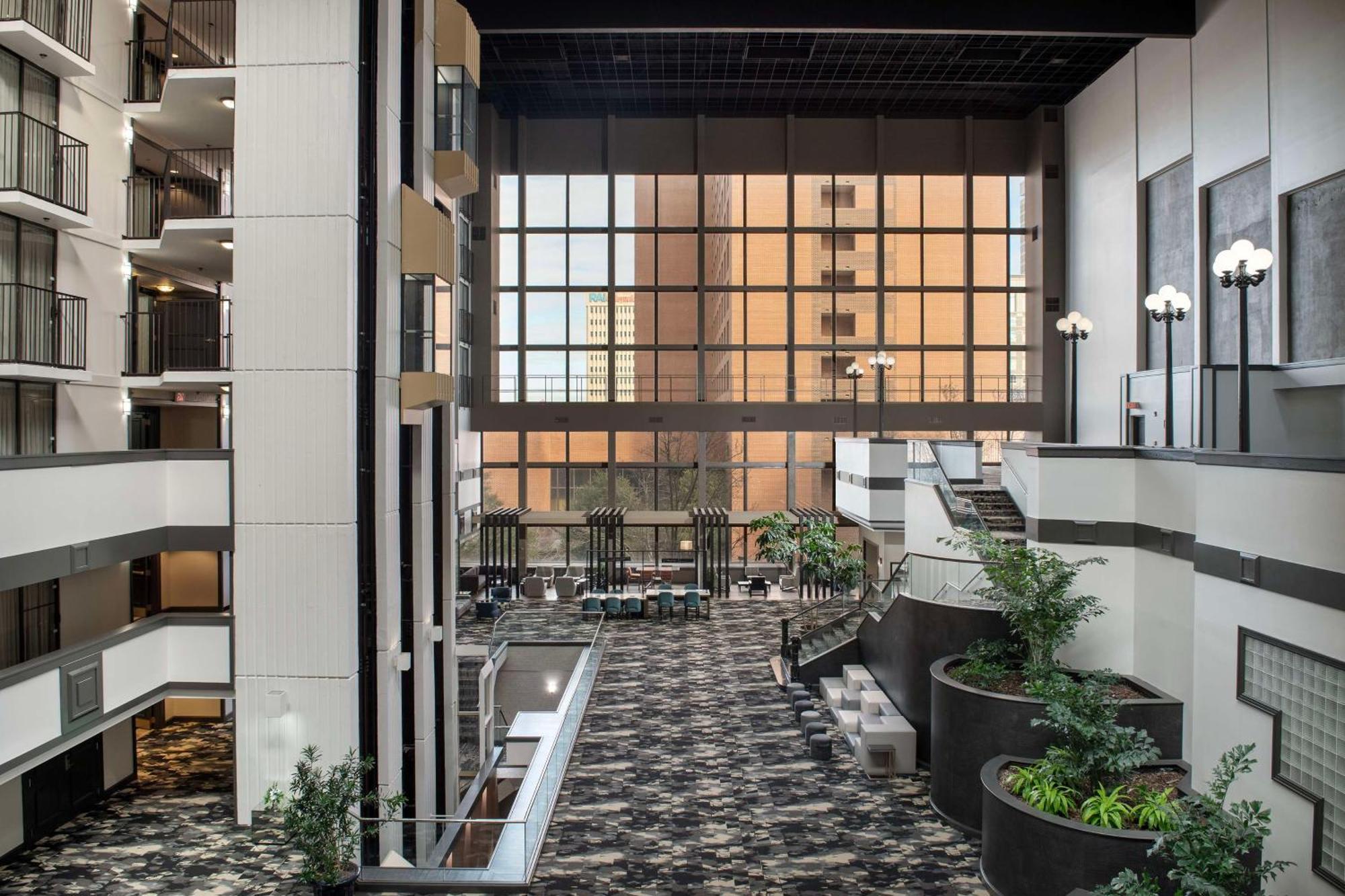 Embassy Suites Уинстон-Сейлем Экстерьер фото